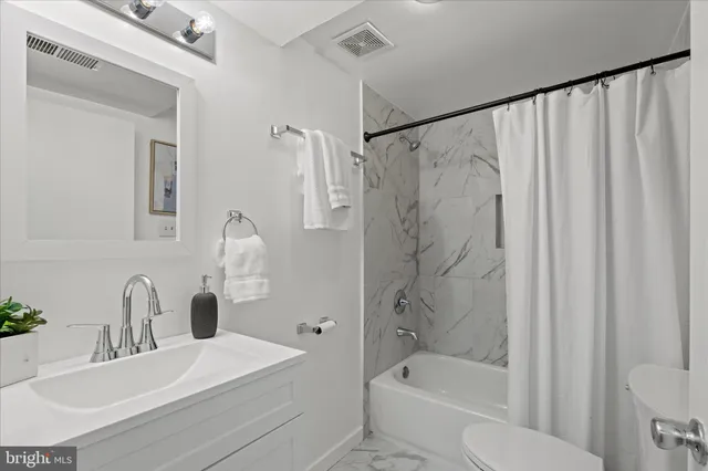 $419,500 | 6505 Woodland Road, Suitland, MD 20746