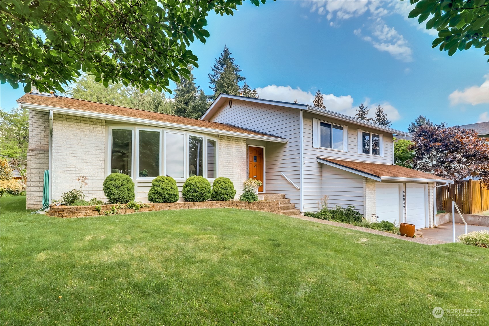 10542 Northeast 201st Street Bothell, WA 98011 - Photo 1 of 32 Gallery Image 1