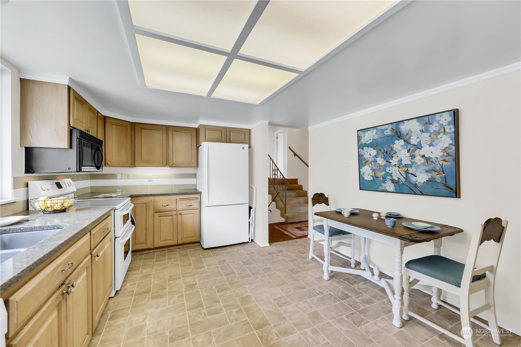 10542 Northeast 201st Street Bothell, WA 98011 - Photo 11 of 32 Gallery Image 11