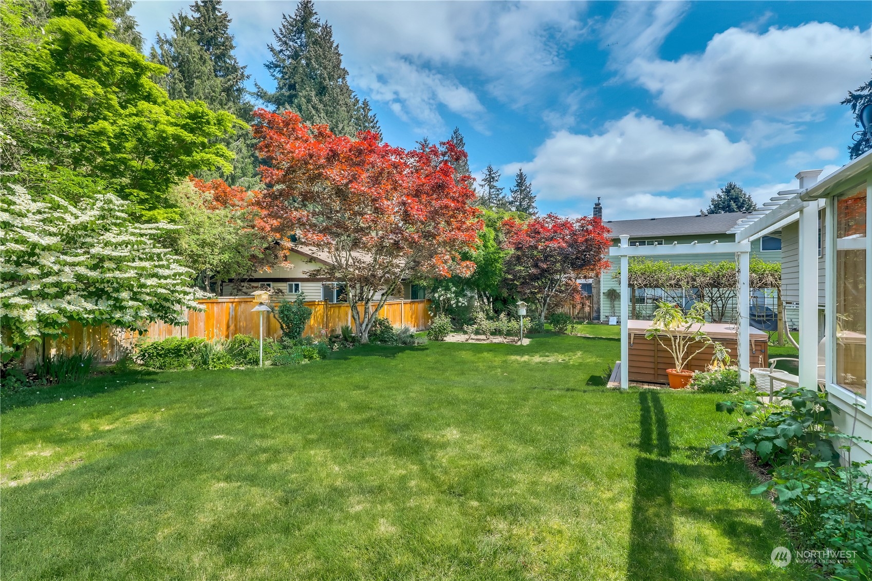 10542 Northeast 201st Street Bothell, WA 98011 - Photo 29 of 32 Gallery Image 29