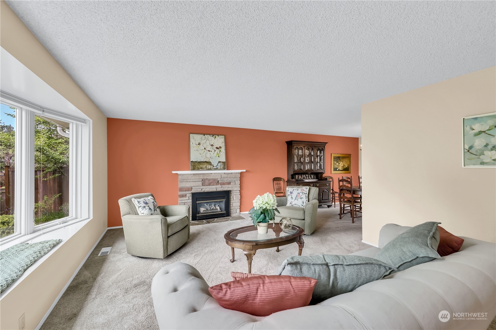 10542 Northeast 201st Street Bothell, WA 98011 - Photo 5 of 32 Gallery Image 5