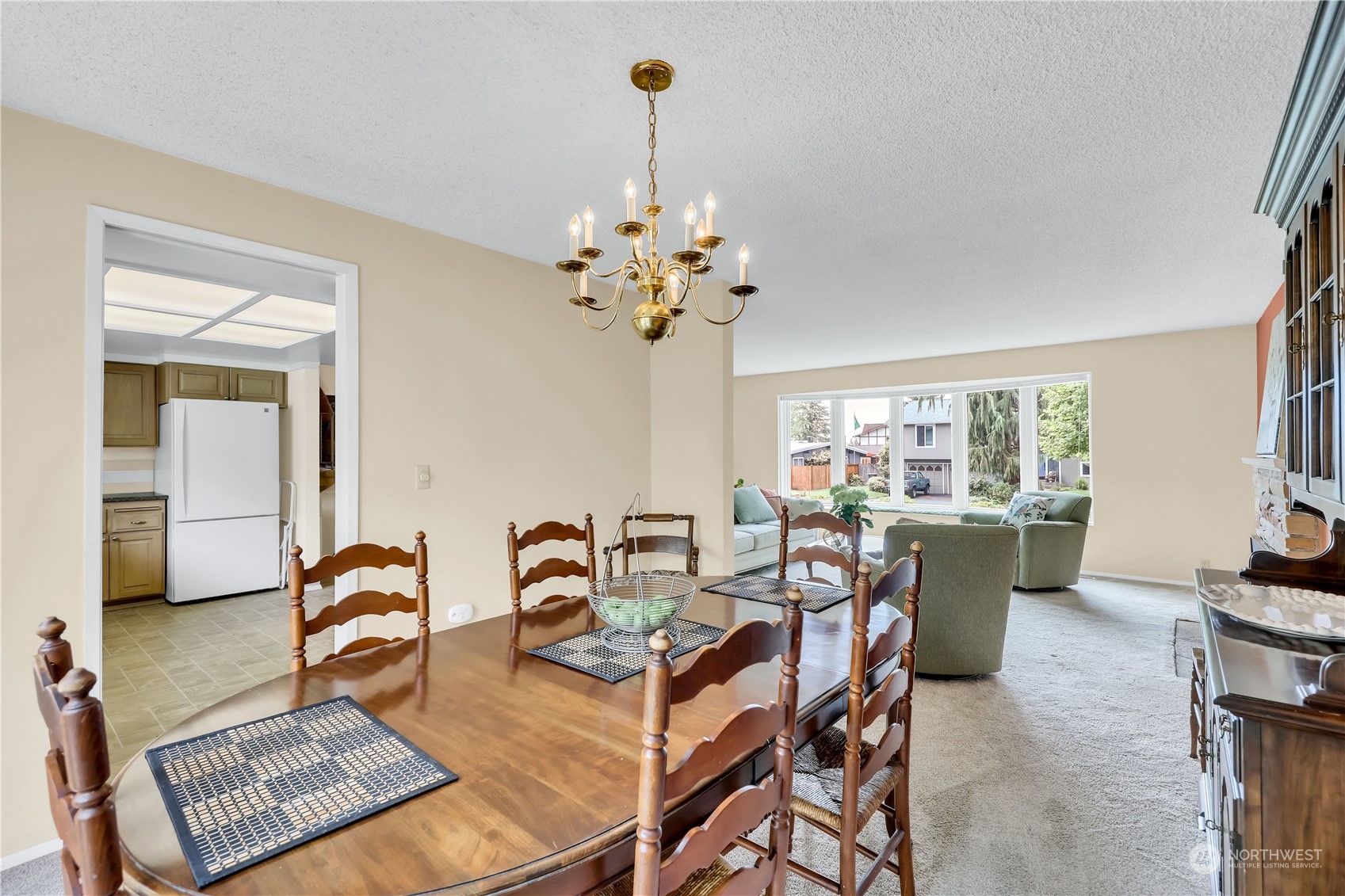 10542 Northeast 201st Street Bothell, WA 98011 - Photo 8 of 32 Gallery Image 8