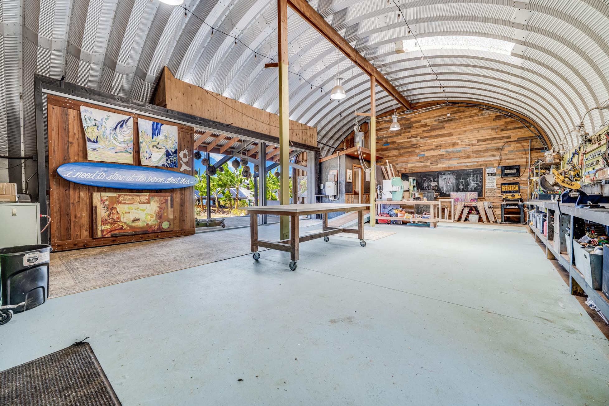 796 Awalau Road Haiku, HI 96708 - Photo 37 of 50 a view of an chairs and table in the balcony