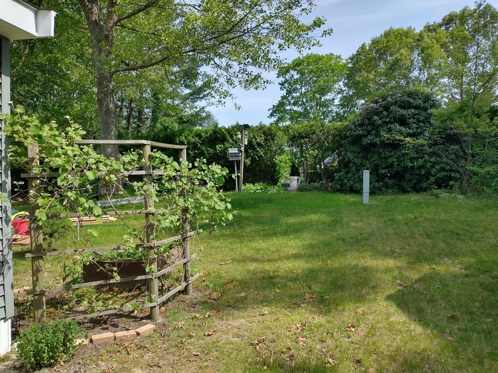 99 Holly Road Taunton, MA 02780 - Photo 6 of 33 Gallery Image 6
