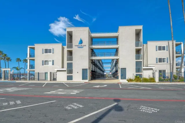 $949,000 | 1202 North Pacific Street, Unit 307A, Oceanside, CA 92054