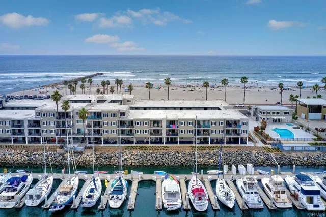 $949,000 | 1202 North Pacific Street, Unit 307A, Oceanside, CA 92054