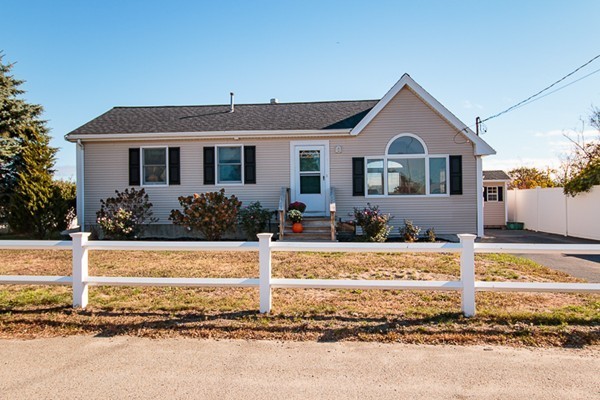 201 Ridge Road Marshfield, MA 02050 - Photo 16 of 17 Gallery Image 16