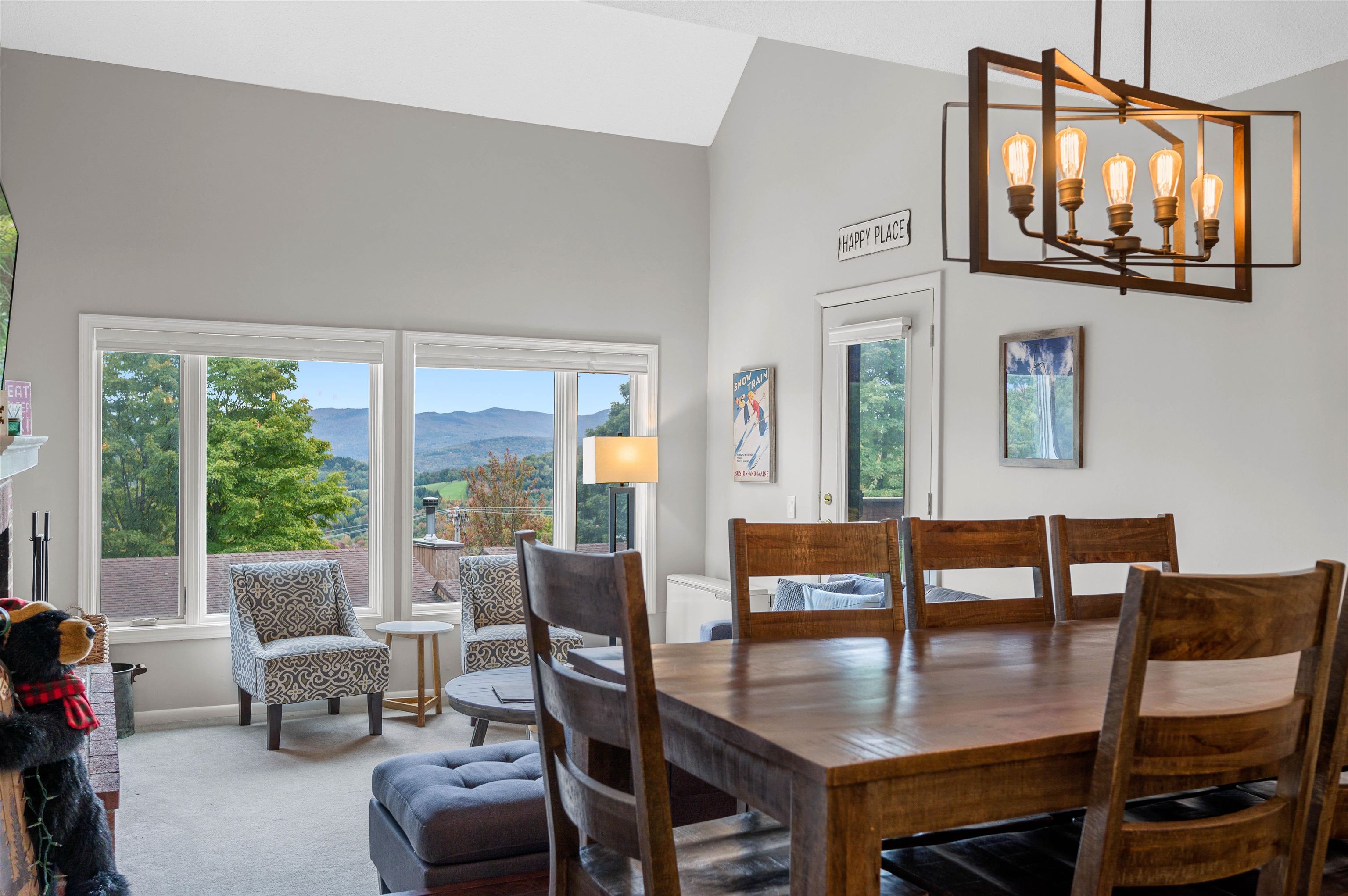 97 Lower Summit Road, Unit 14 Warren, VT 05674 - Photo 4 of 31 Gallery Image 4