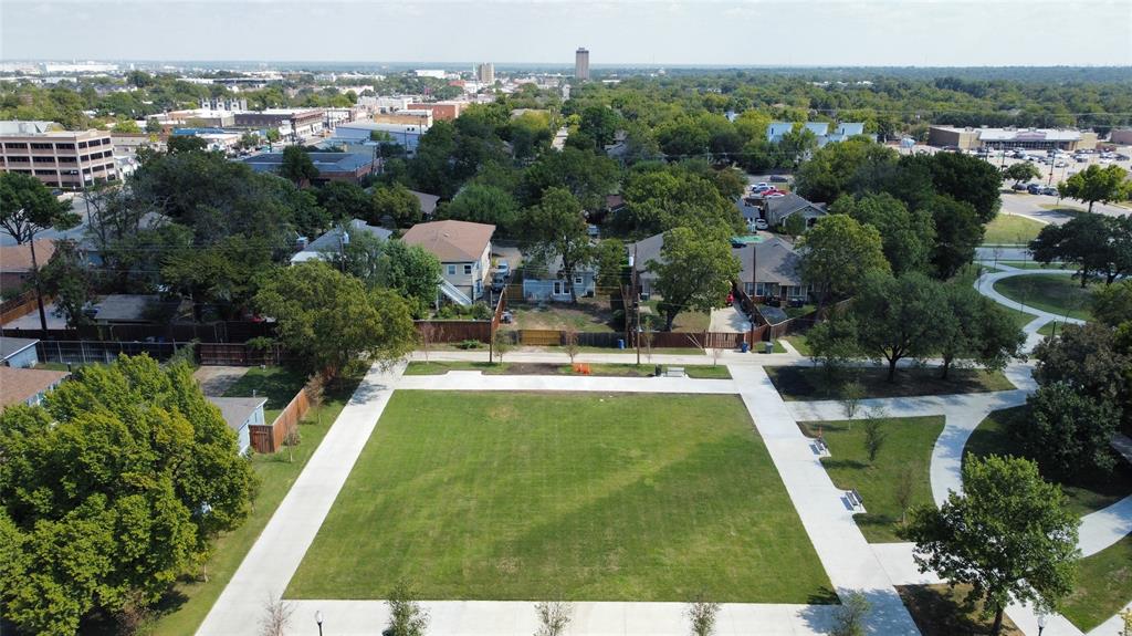 403 South Willomet Avenue Dallas, TX 75208 - Photo 11 of 11