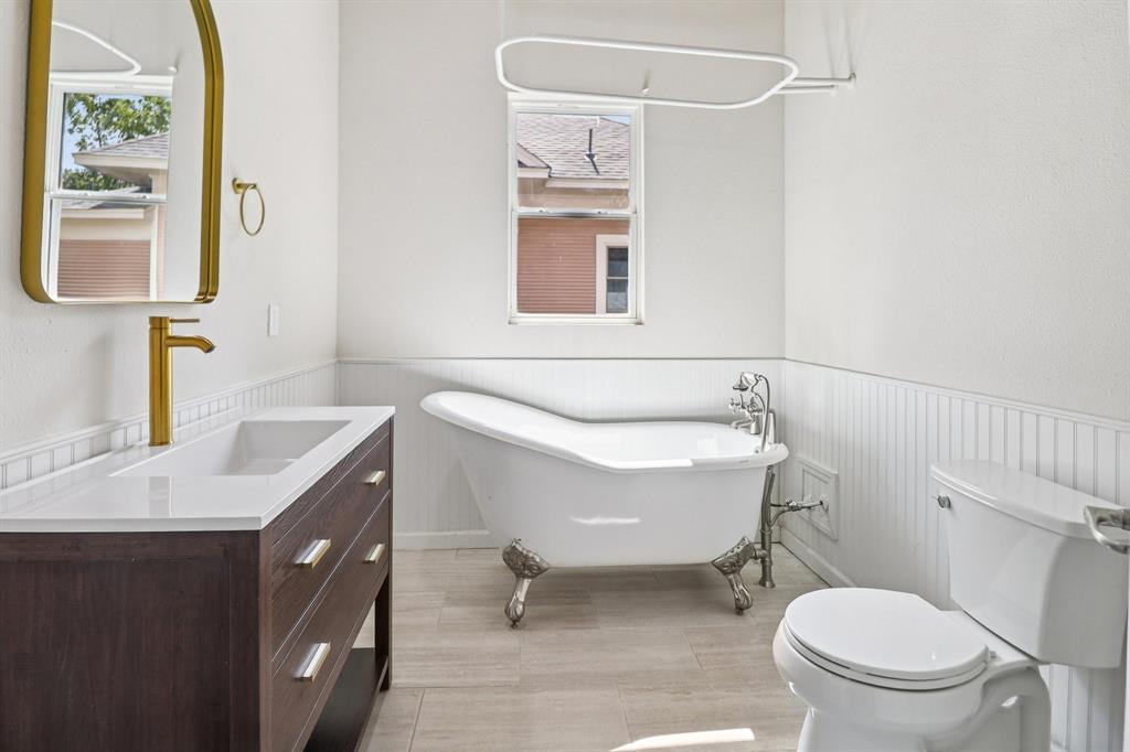 403 South Willomet Avenue Dallas, TX 75208 - Photo 7 of 11