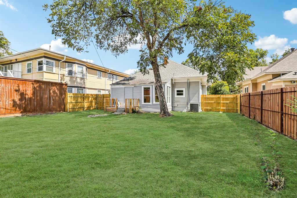 403 South Willomet Avenue Dallas, TX 75208 - Photo 8 of 11