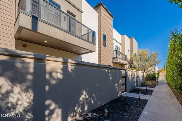 $3,300 | 2645 East Osborn Road, Unit 3, Phoenix, AZ 85016