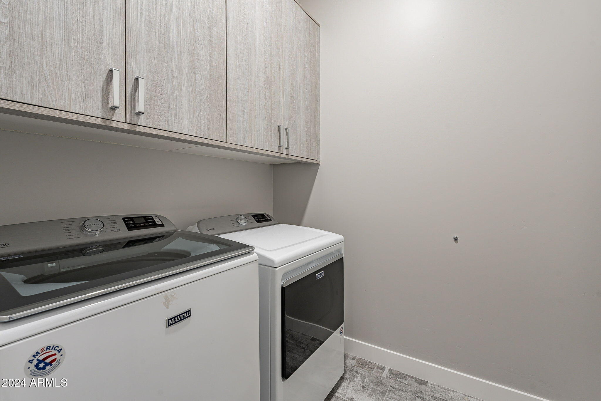 2645 East Osborn Road, Unit 3 Phoenix, AZ 85016 - Photo 29 of 31 a utility room with dryer and washer