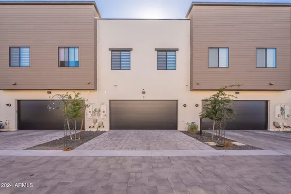 $3,400 | 2645 East Osborn Road, Unit 3, Phoenix, AZ 85016