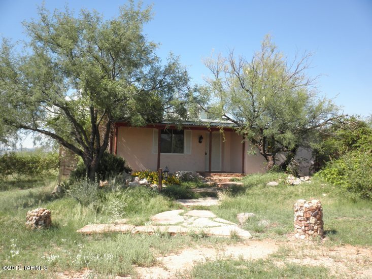 3166 West Clark Road Benson, AZ 85602 - Photo 1 of 8