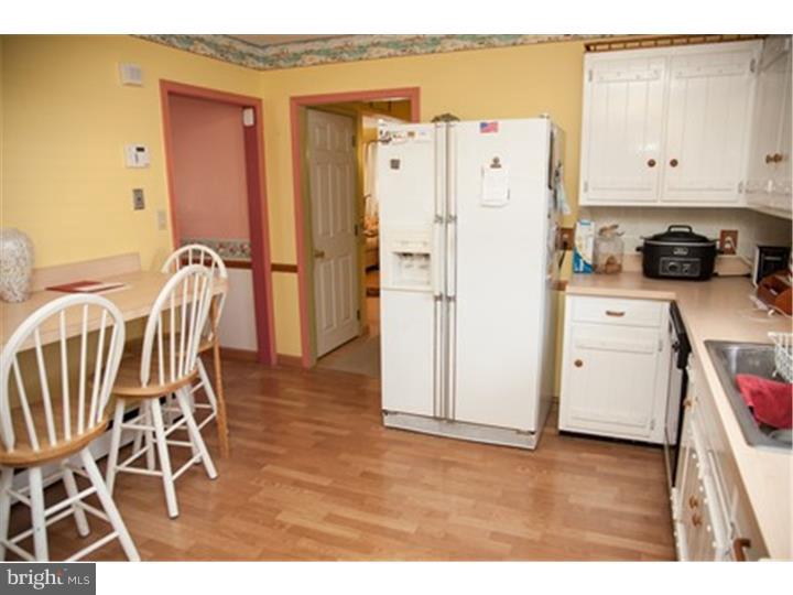 797 Hunters Run Road Pottstown, PA 19465 - Photo 10 of 21 Kitchen