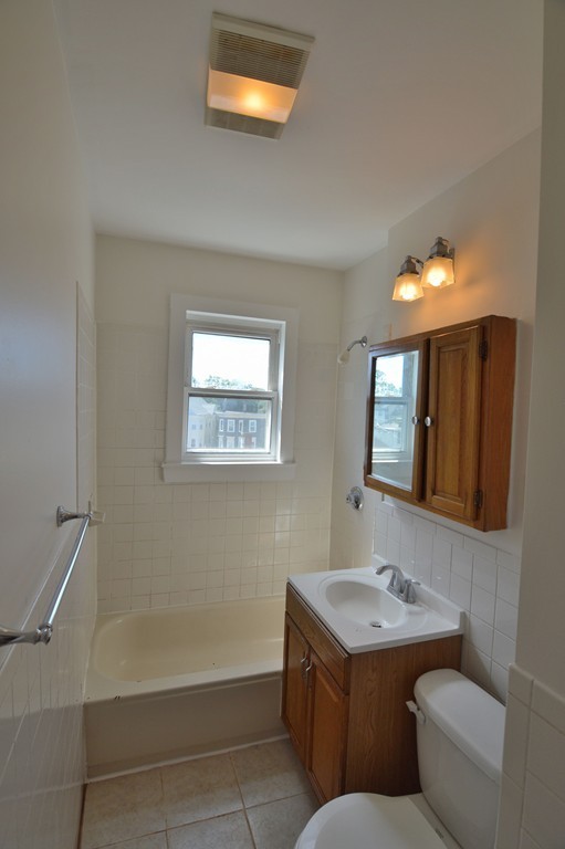 4 Navillus Terrace, Unit 2 Boston, MA 02122 - Photo 3 of 6