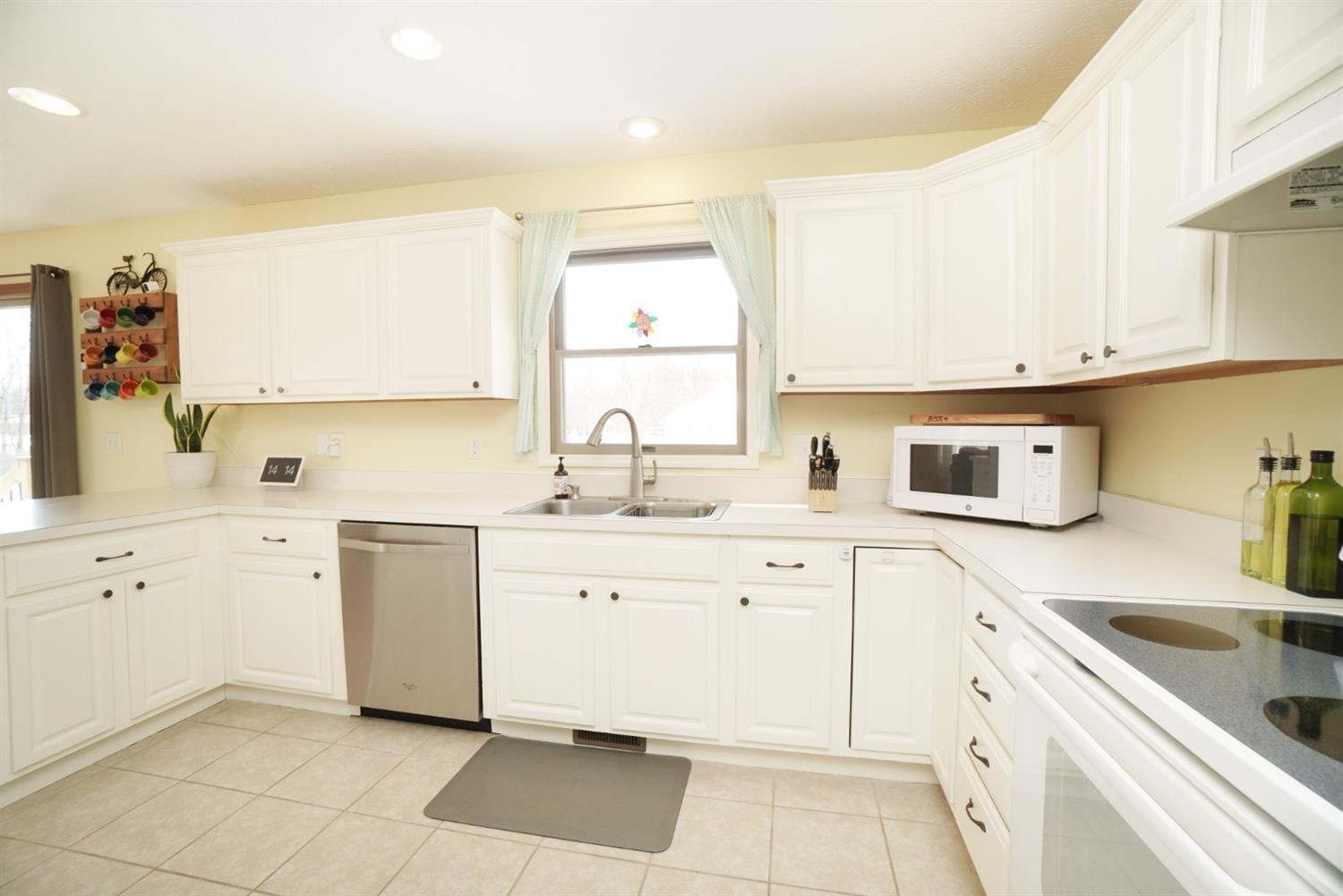 6467 Sun Ridge Drive Corwin, OH 45068 - Photo 12 of 36