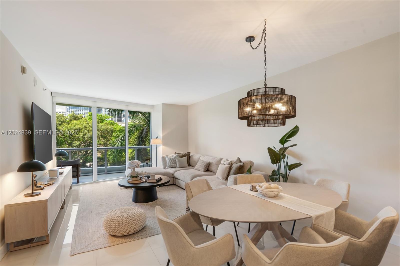 495 Brickell Avenue, Unit 409 Miami, FL 33131 - Photo 2 of 31