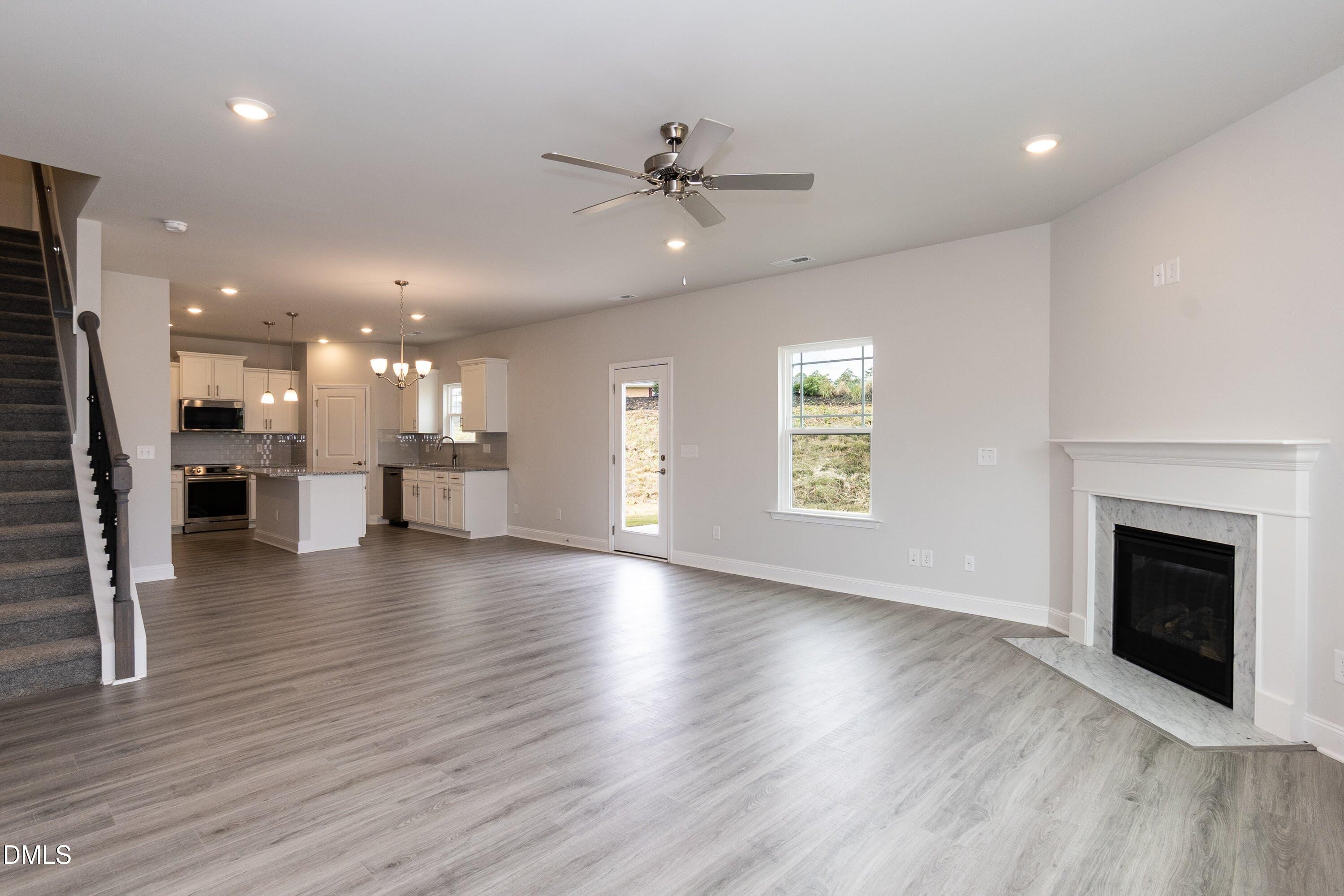 94 Decatur Drive Fuquay-Varina, NC 27526 - Photo 14 of 40 Living 02