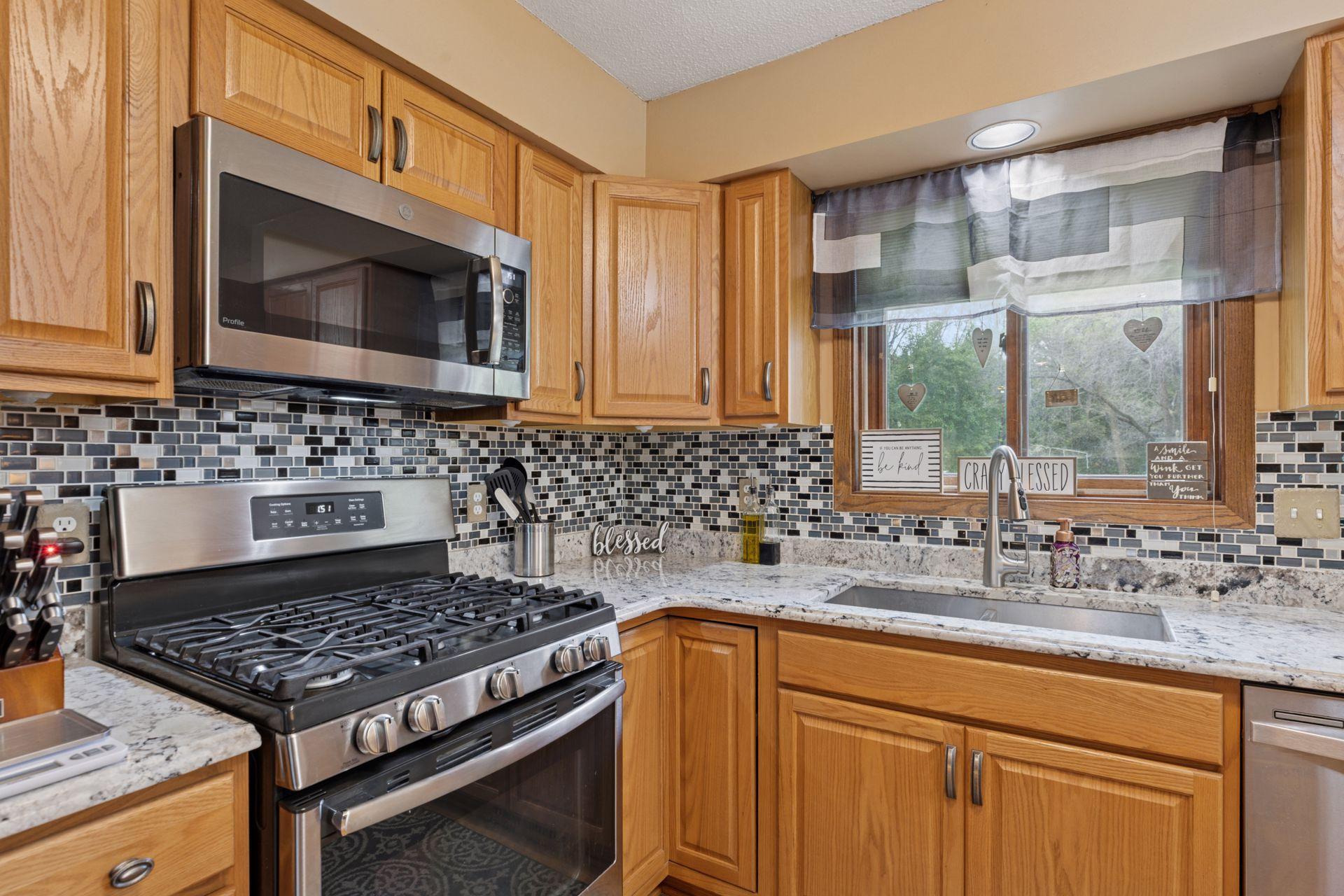 9217 West River Road Brooklyn Park, MN 55444 - Photo 12 of 69