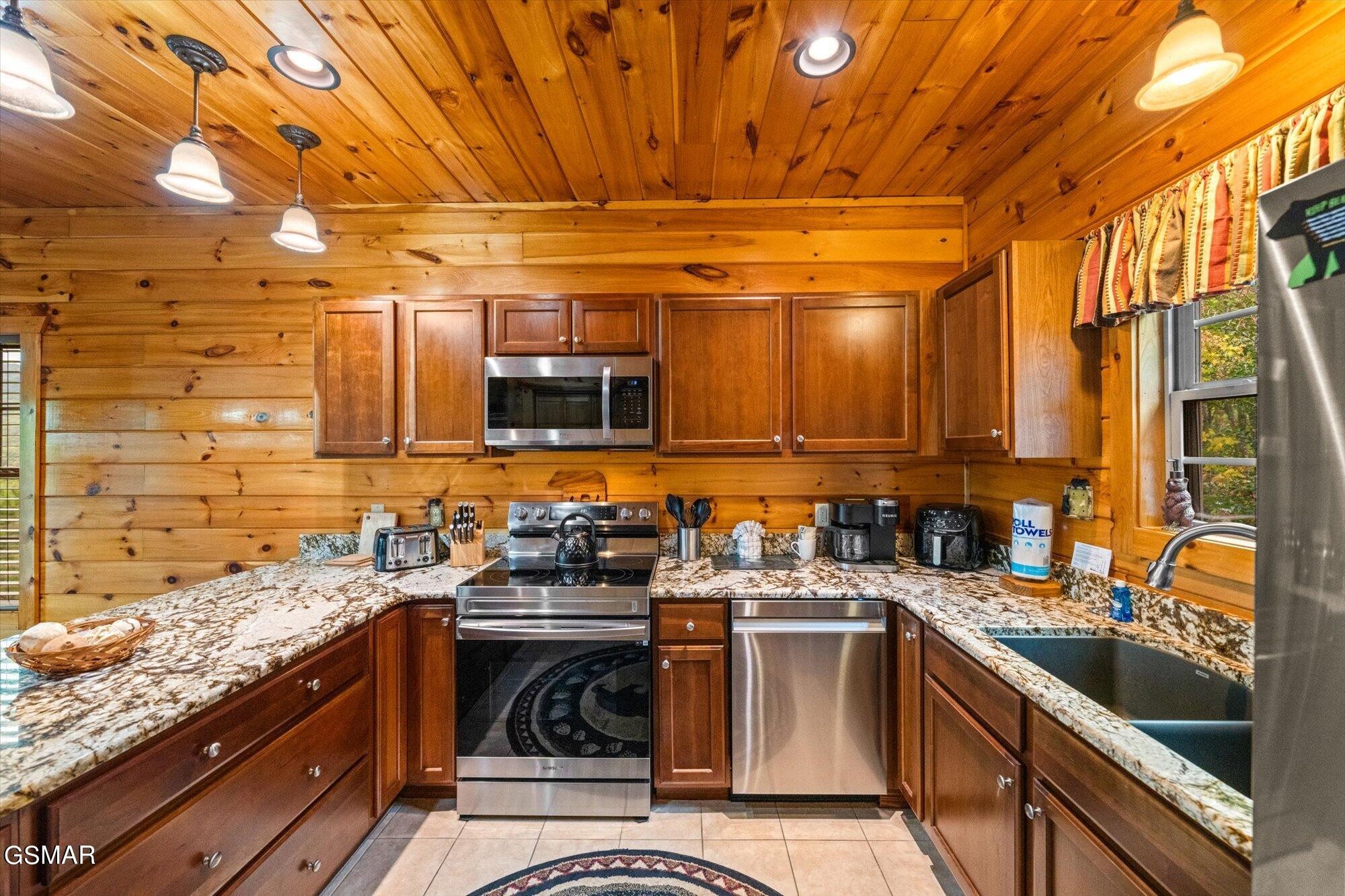 4052 Ridgeback Lane Sevierville, TN 37862 - Photo 15 of 52