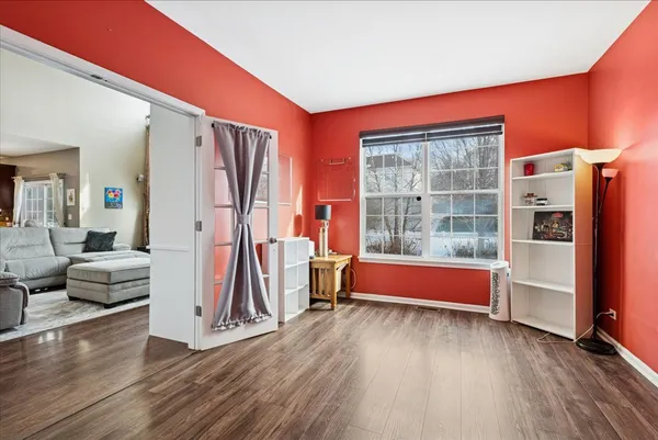 $645,000 | 1715 White Oak Lane, Hoffman Estates, IL 60192