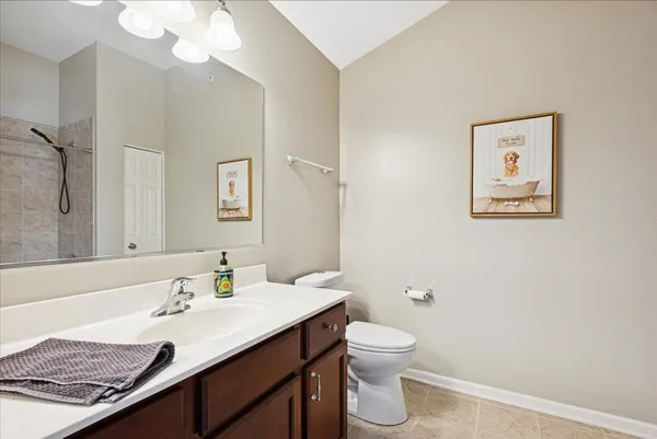 $645,000 | 1715 White Oak Lane, Hoffman Estates, IL 60192