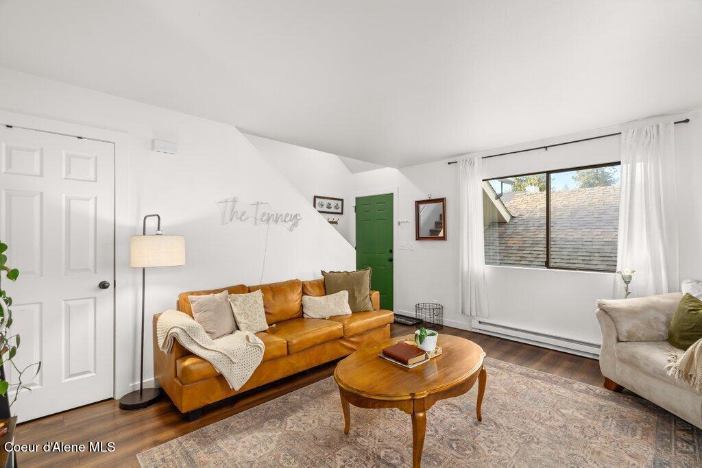 8205 North Ridgewood Drive, Unit 3 Hayden, ID 83835 - Photo 6 of 19 Living Room vw4