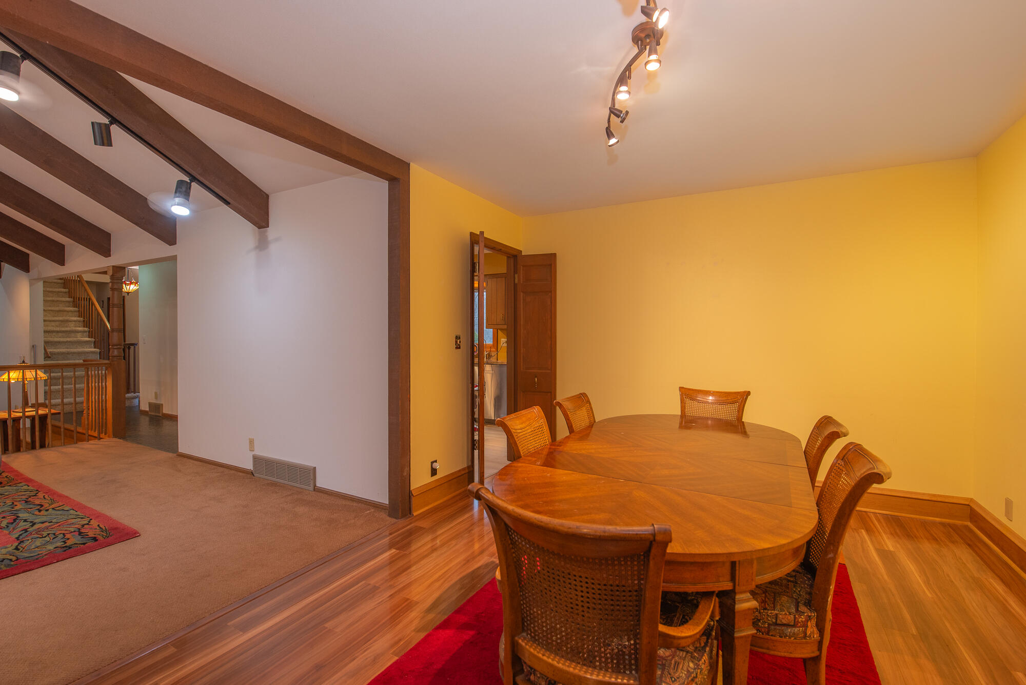 4024 South Brook Road Caledonia, WI 53126 - Photo 14 of 66 Dining room with close proximity to Kitchen