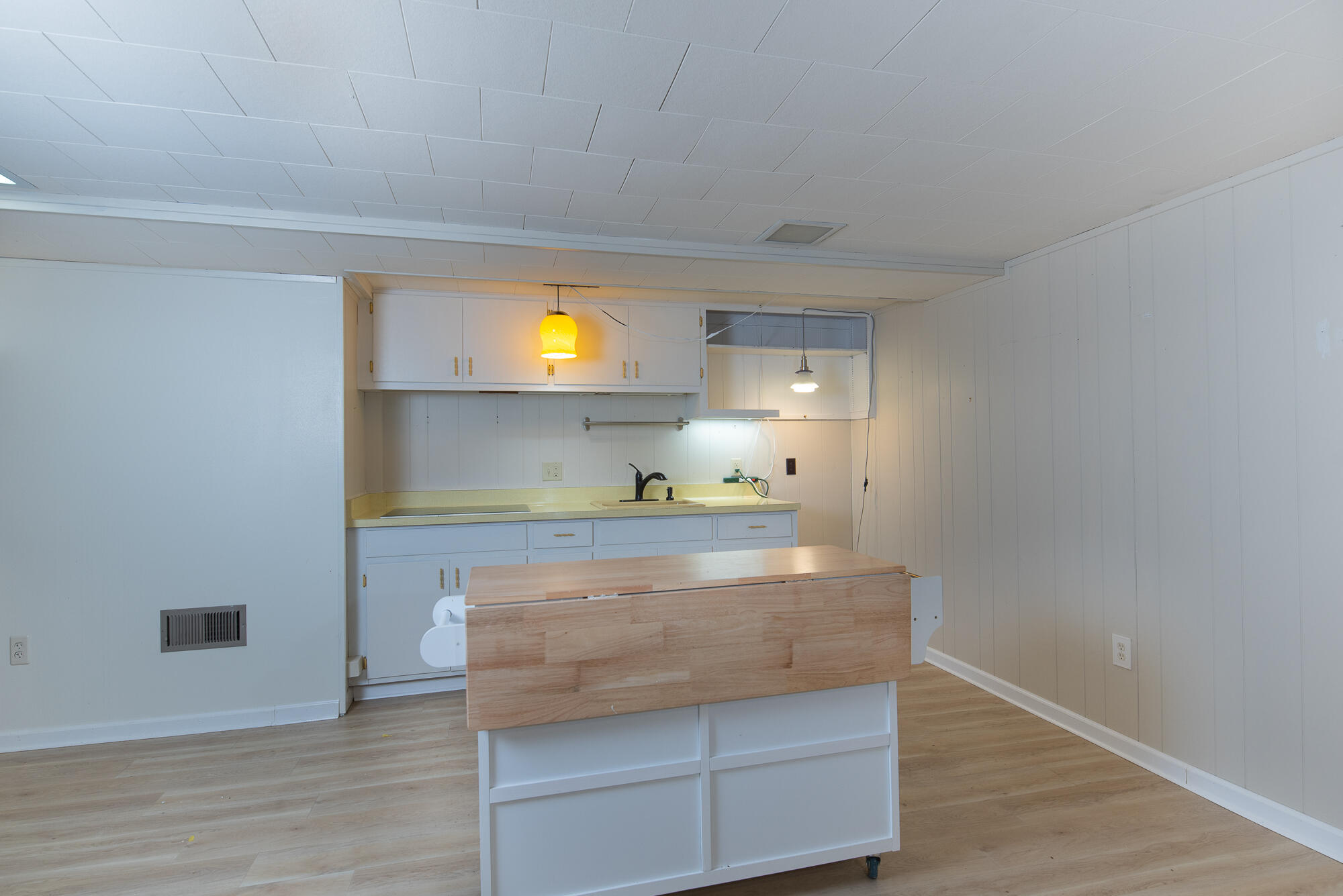4024 South Brook Road Caledonia, WI 53126 - Photo 20 of 66 Island in lower level kitchen area in Rec Room