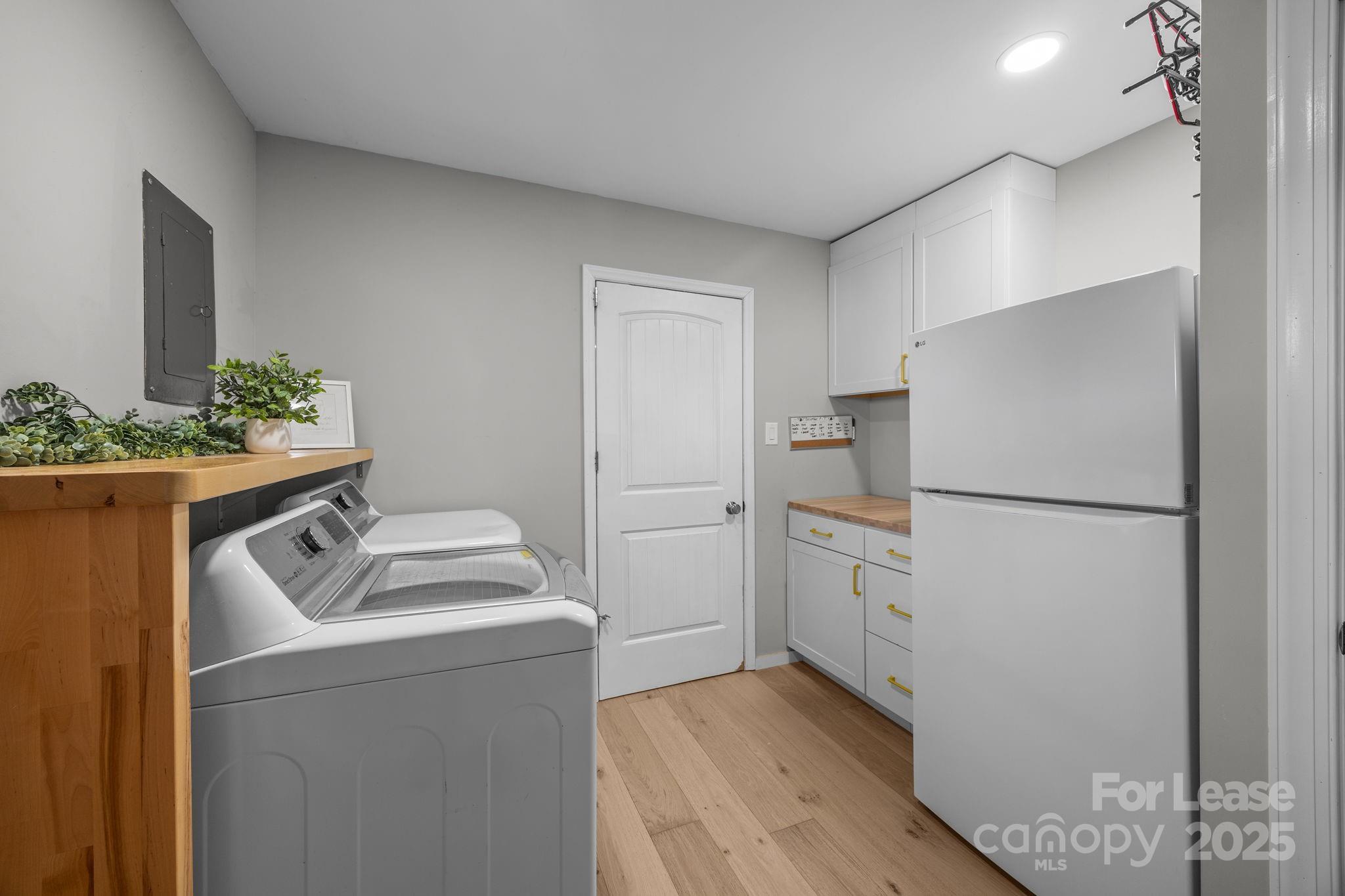 4611 Kiser Island Road Terrell, NC 28682 - Photo 18 of 40 a room with a washer and dryer