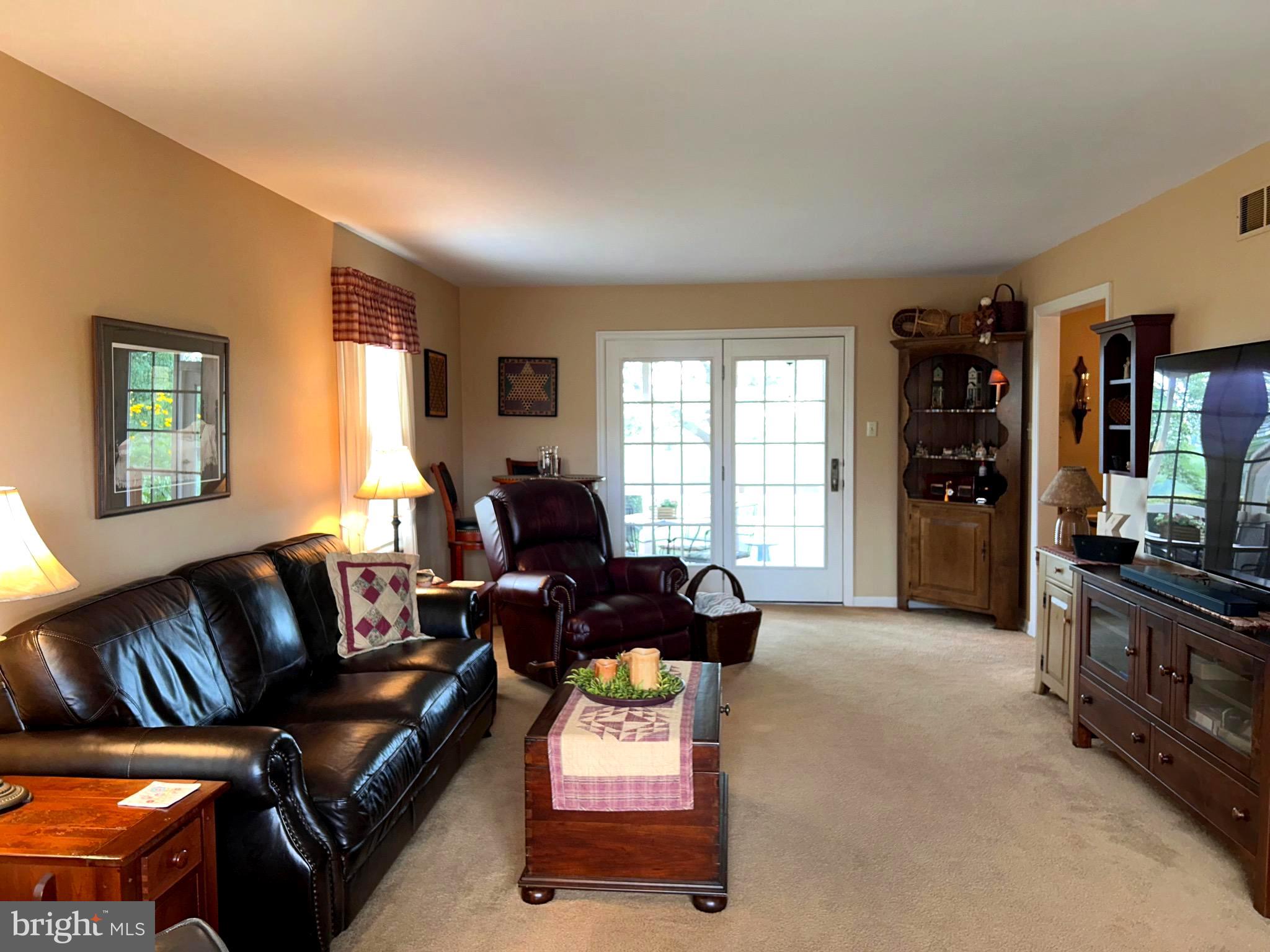1555 Newport Road Manheim, PA 17545 - Photo 15 of 63