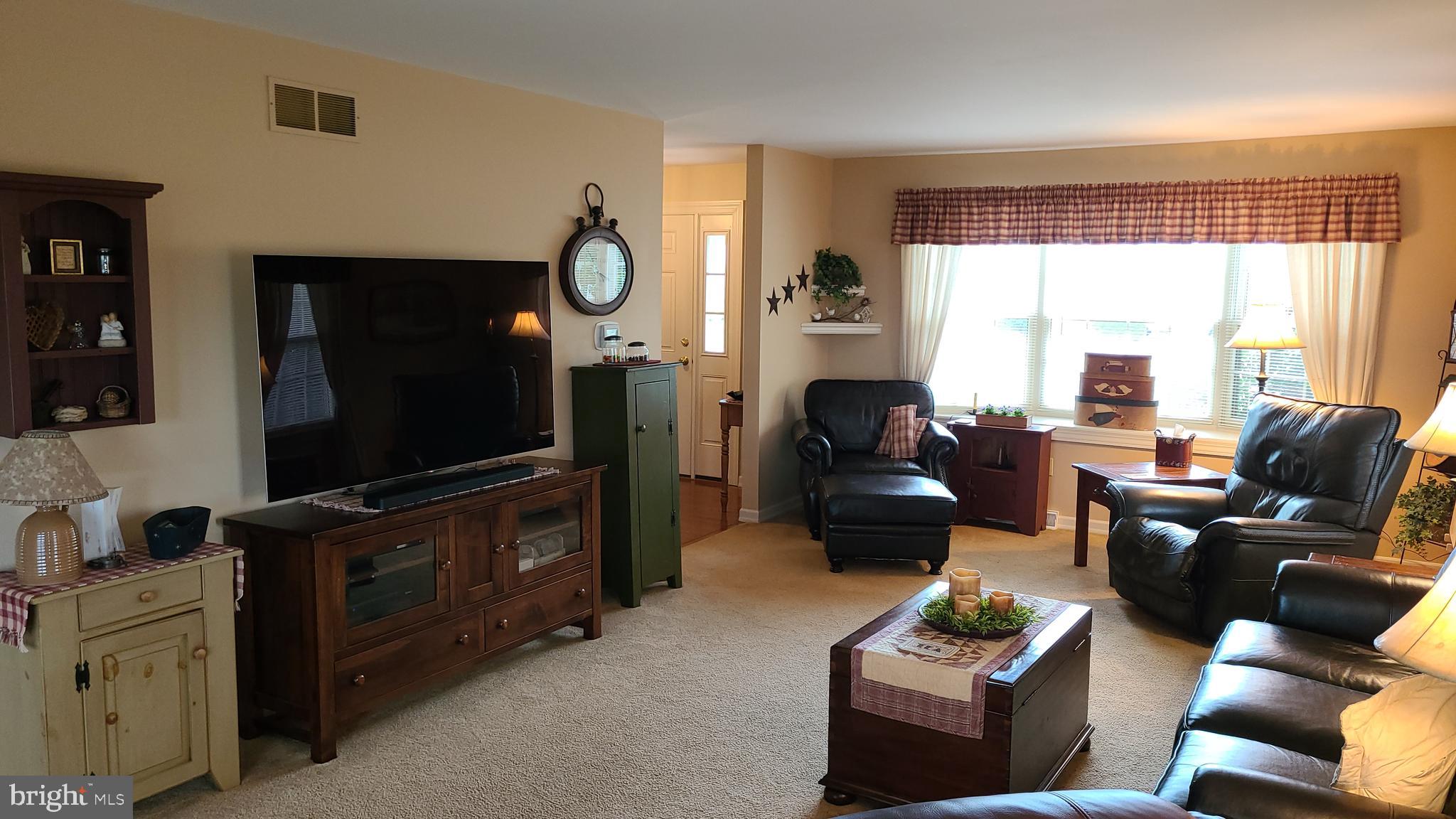 1555 Newport Road Manheim, PA 17545 - Photo 18 of 63
