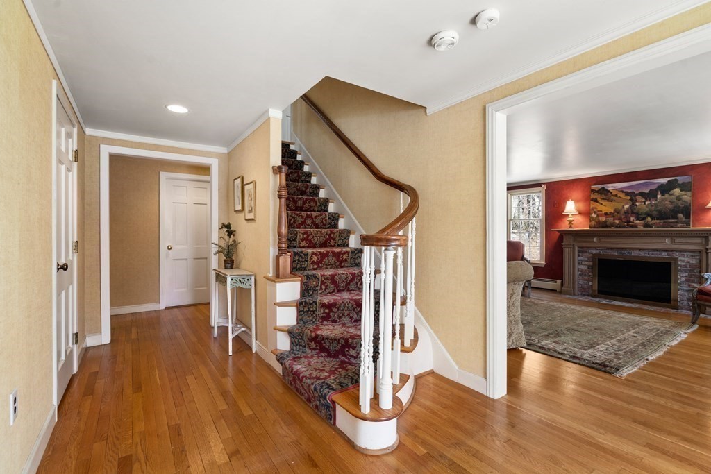 4 Crown Point Road Sudbury, MA 01776 - Photo 2 of 27