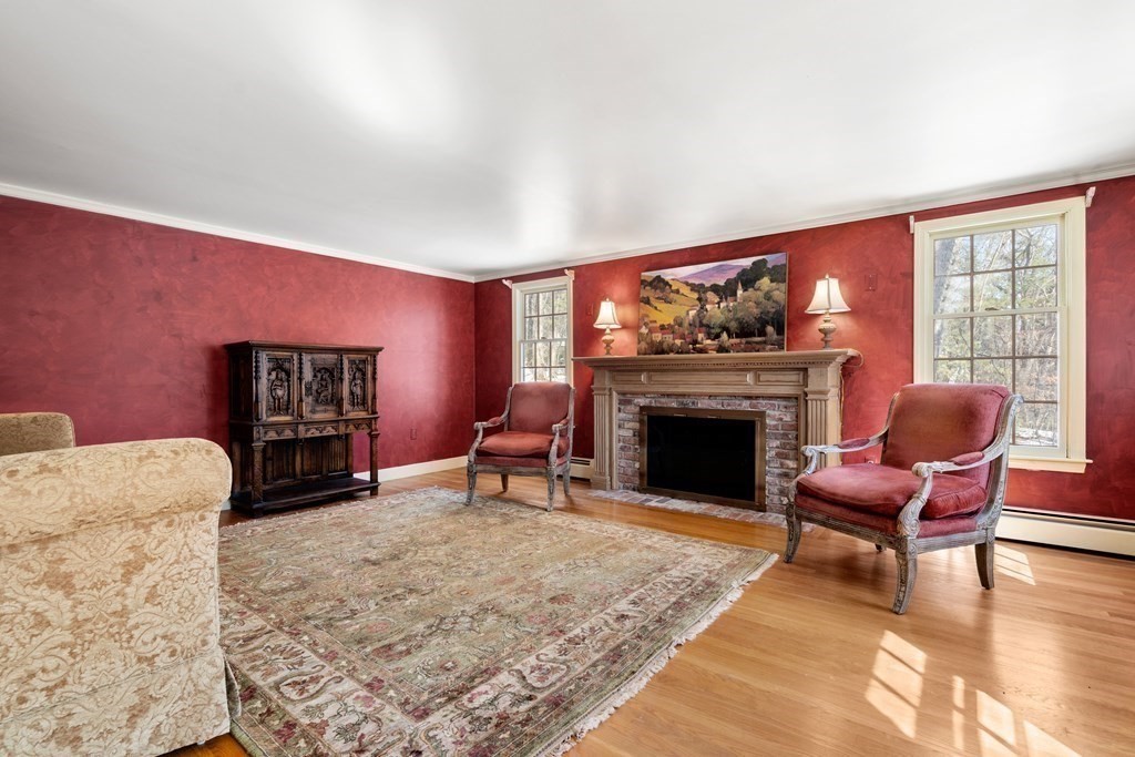 4 Crown Point Road Sudbury, MA 01776 - Photo 10 of 27