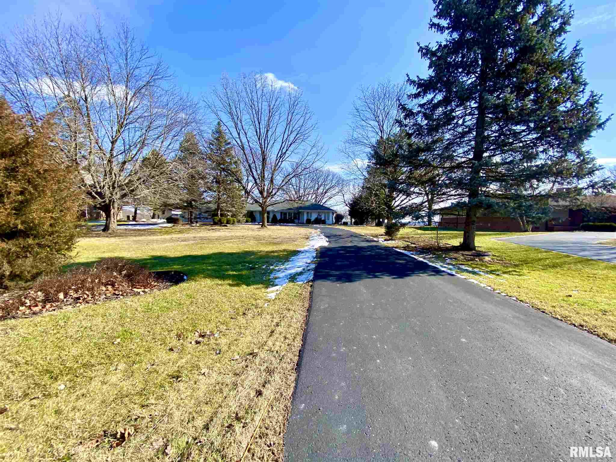 404 East High Point Road Peoria, IL 61614 - Photo 2 of 38 Gallery Image 2