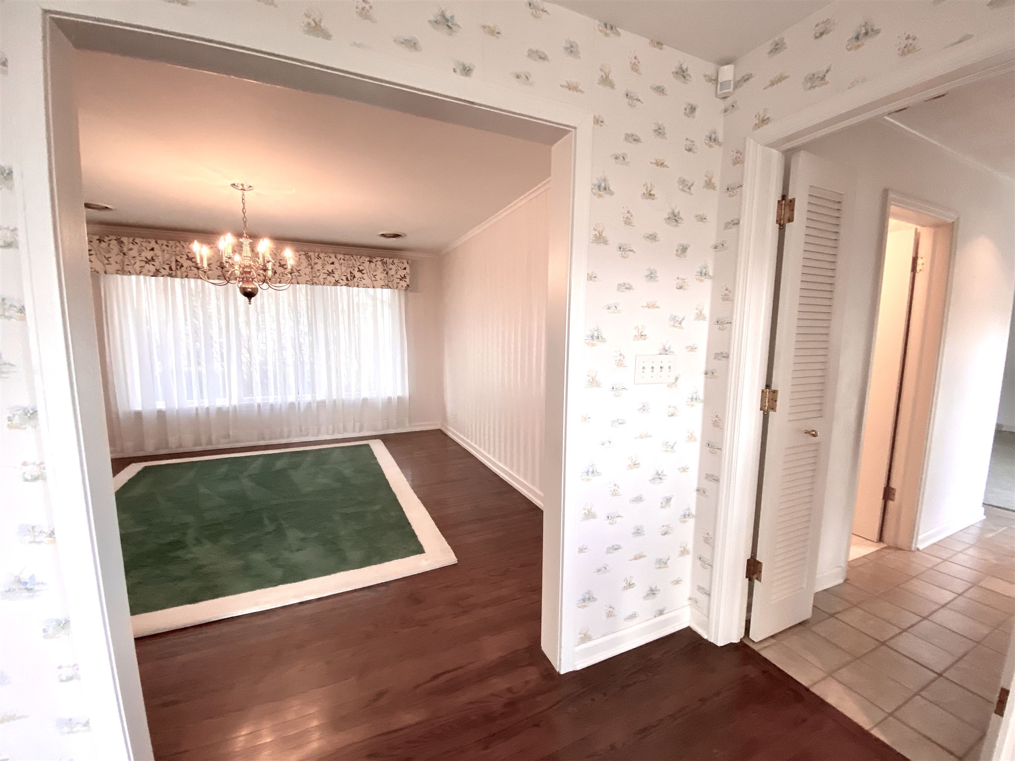 404 East High Point Road Peoria, IL 61614 - Photo 21 of 38 Gallery Image 21