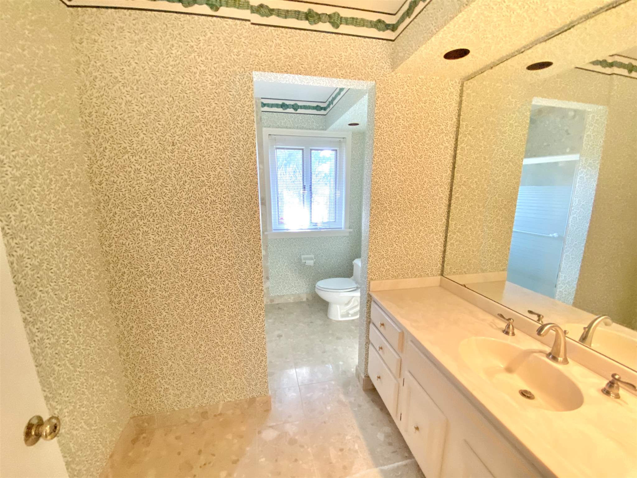 404 East High Point Road Peoria, IL 61614 - Photo 27 of 38 Gallery Image 27