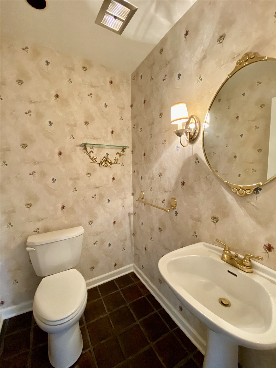404 East High Point Road Peoria, IL 61614 - Photo 6 of 38 Gallery Image 6