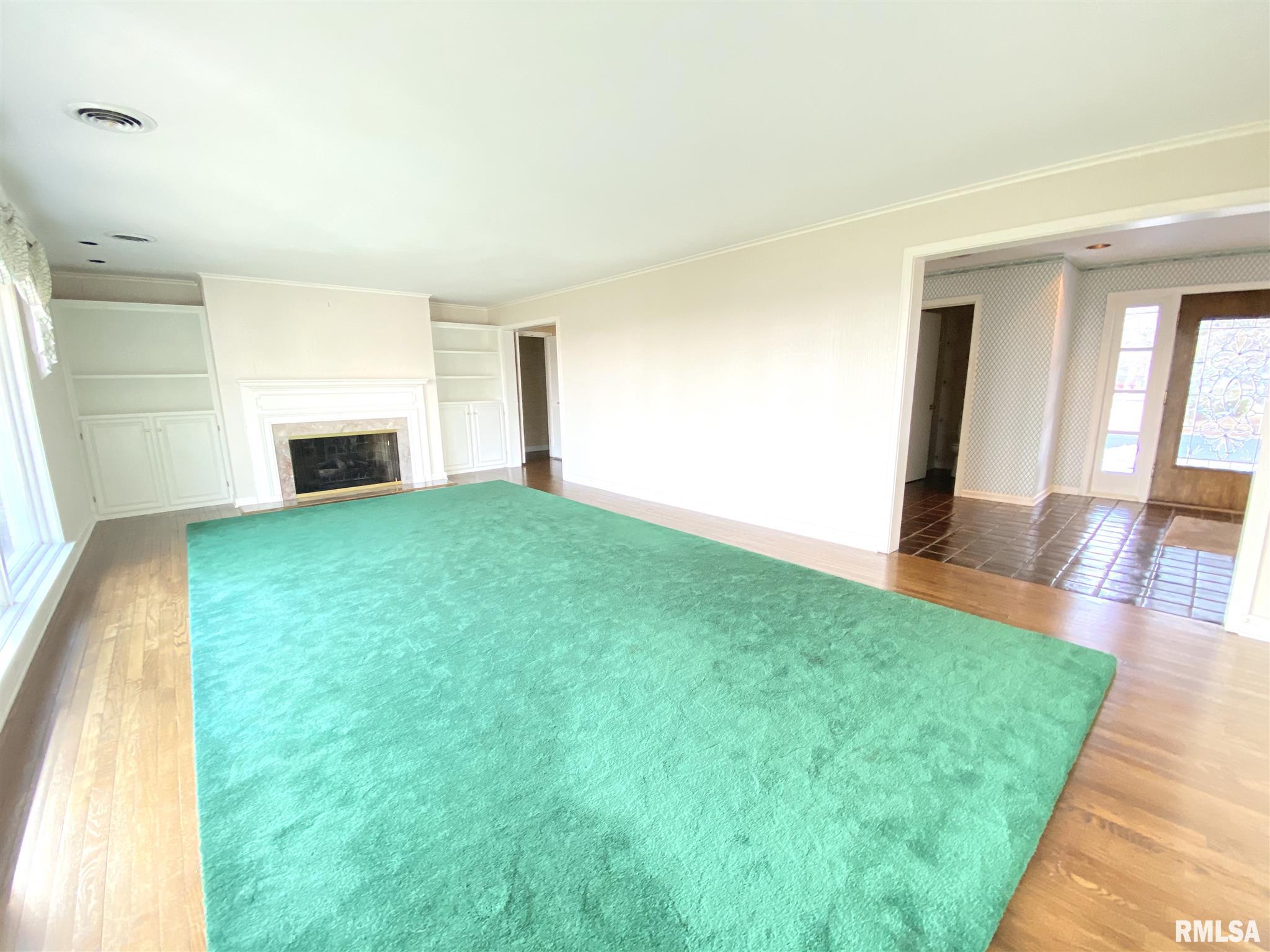 404 East High Point Road Peoria, IL 61614 - Photo 7 of 38 Gallery Image 7