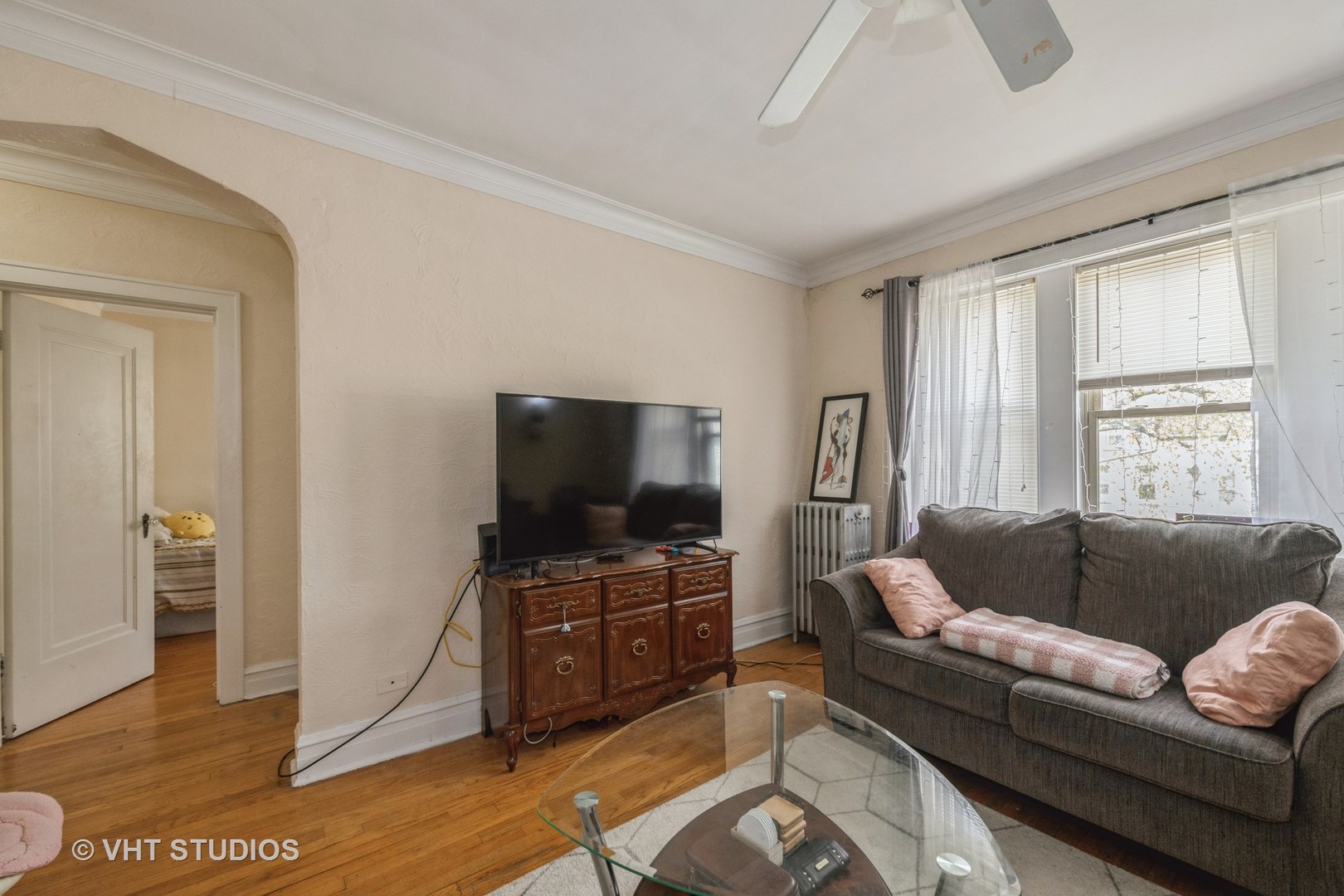 4359 West George Street, Unit 2 Chicago, IL 60641 - Photo 3 of 10