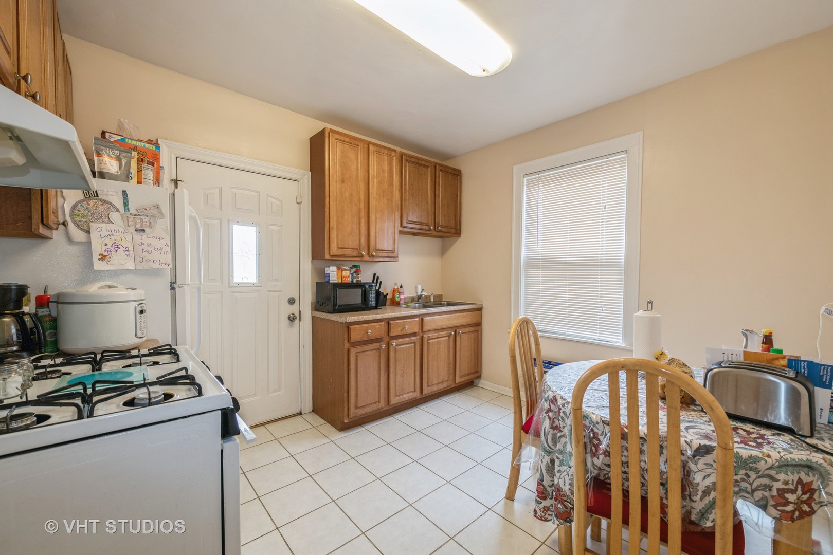 4359 West George Street, Unit 2 Chicago, IL 60641 - Photo 8 of 10