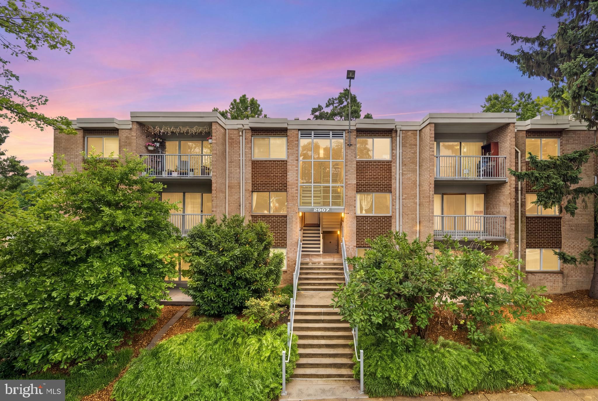 2907 Charing Cross Road, Unit 9/3 Falls Church, VA 22042 - Photo 2 of 34