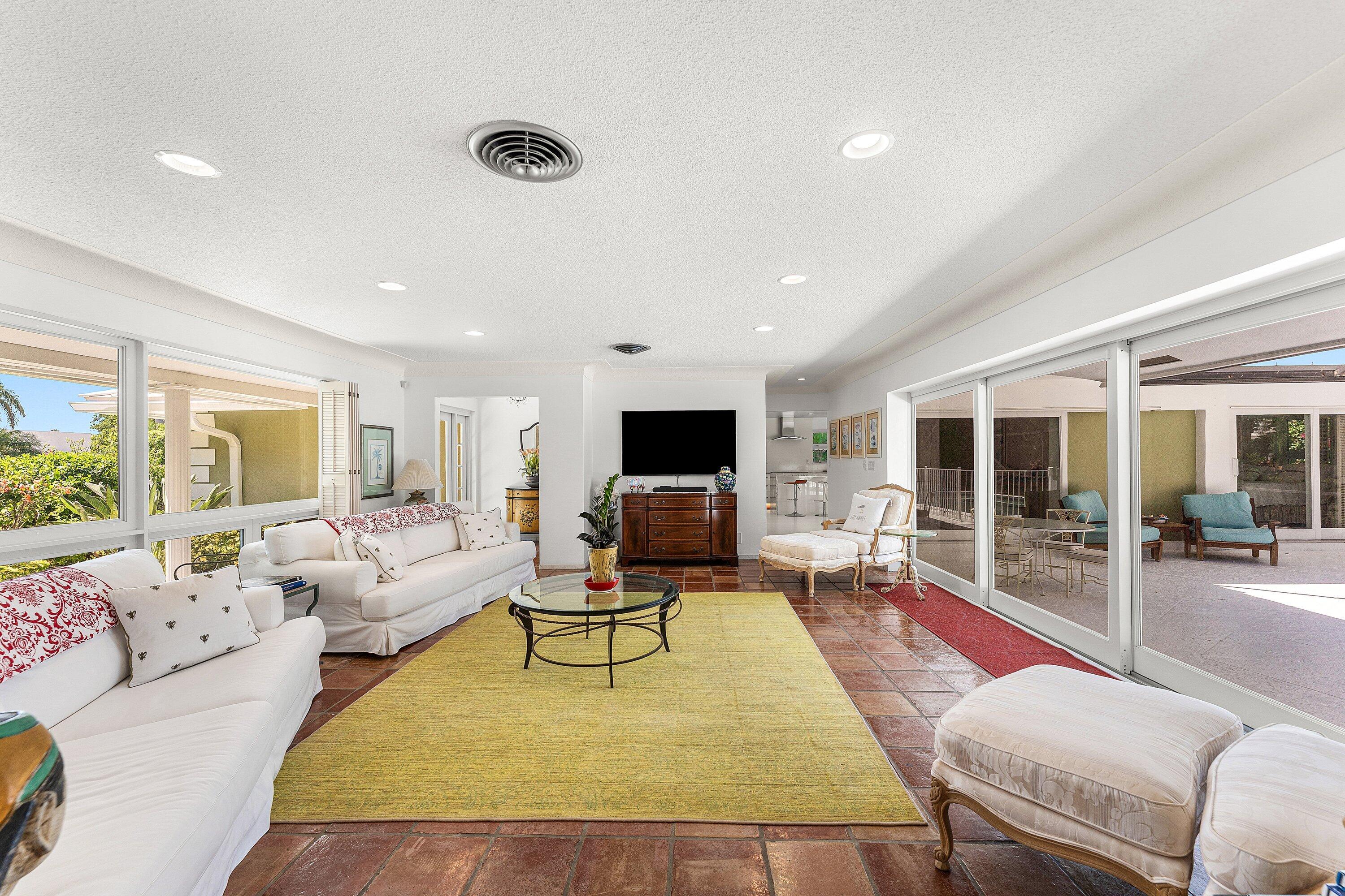 1350 Spanish River Road Boca Raton, FL 33432 - Photo 24 of 58 017-1350SpanishRiverRoad-BocaRaton-FL-33