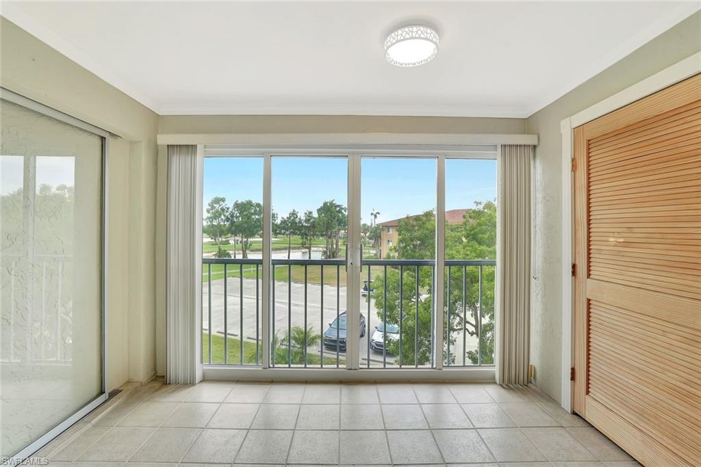 1051 Foxfire Lane, Unit 309 Naples, FL 34104 - Photo 15 of 34