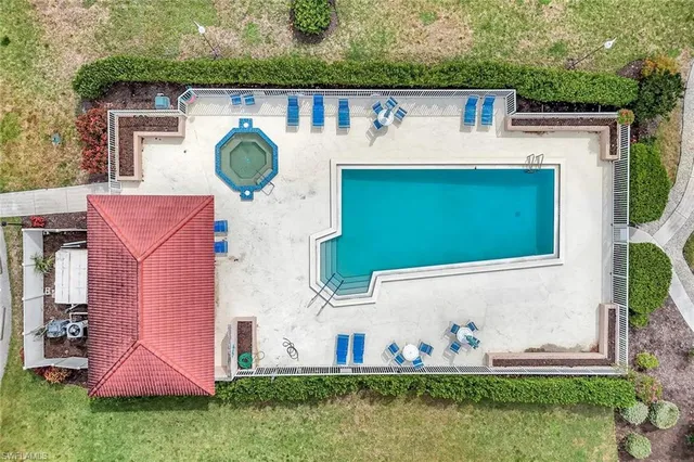 front view of house with a yard