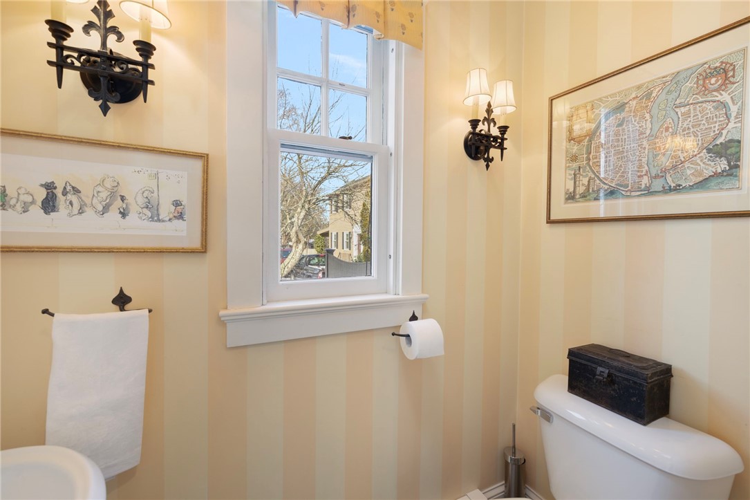 68 Sachuest Way Middletown, RI 02842 - Photo 14 of 30