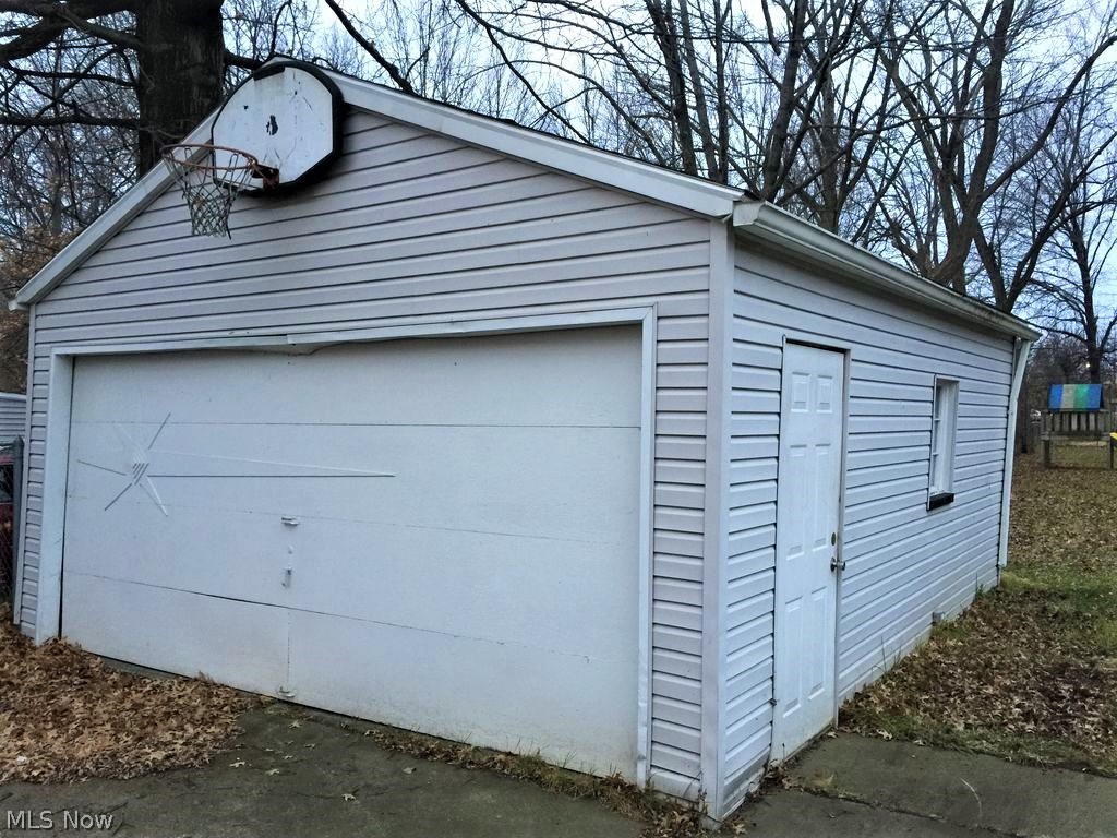 4809 Snow Road Cleveland, OH 44134 - Photo 34 of 34