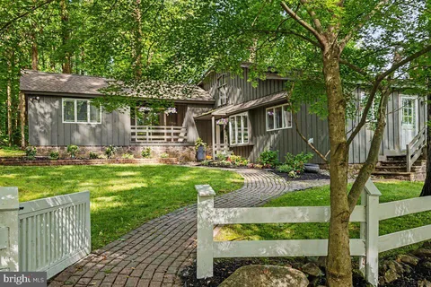 $1,250,000 | 13 High Road, New Hope, PA 18938